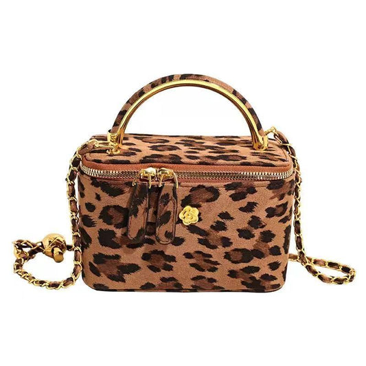 Leopard print crossbody tas voorkant met metallenketting